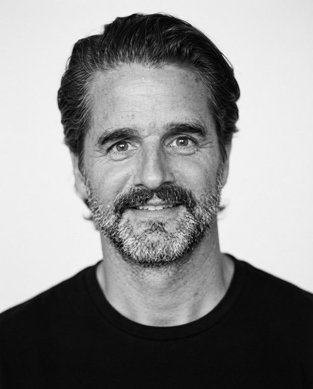 Portrait de Guillaume Perron en noir et blanc